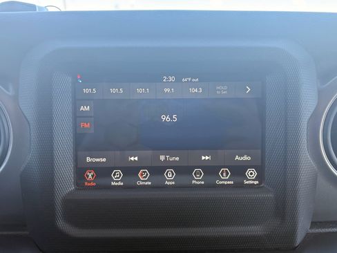 Used 2022 Jeep Wrangler Sport AWD/4WD image 22