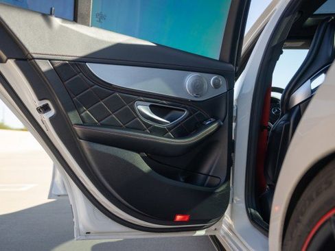 Used 2015 Mercedes-Benz C 63 AMG S image 28