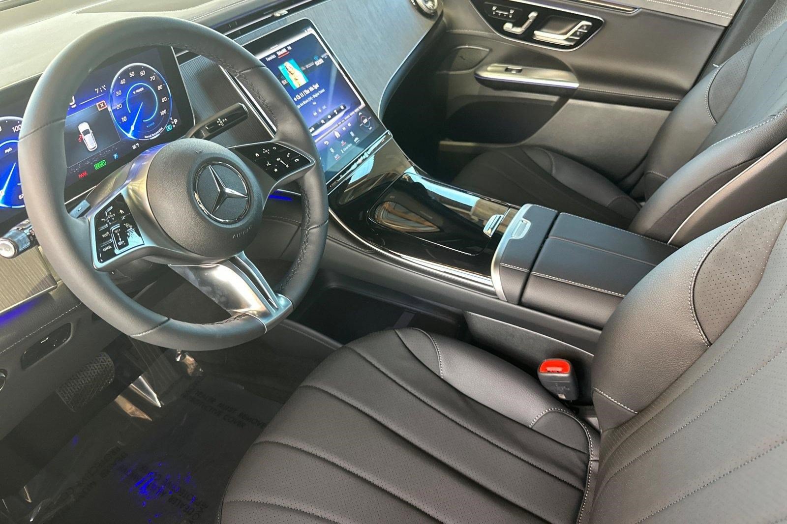 Used 2026 Mercedes-Benz EQE 320 4MATIC SUV image 14