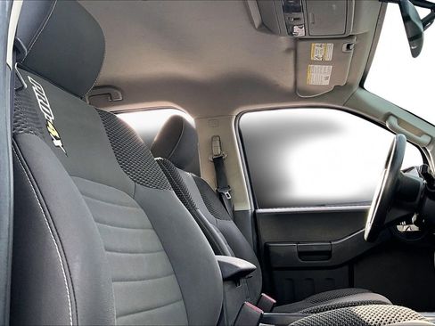 Used 2015 Nissan Xterra PRO-4X w/ Nevada Tow Package image 27