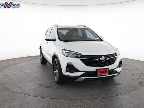 Used 2022 Buick Encore GX Essence FWD image 3
