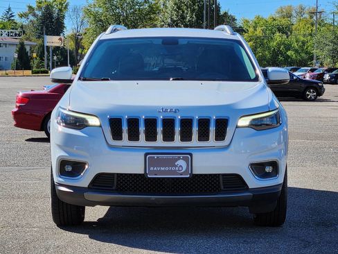 Used 2019 Jeep Cherokee Limited image 7