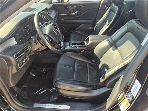 Used 2022 Lincoln Corsair FWD w/ Premium Package image 16