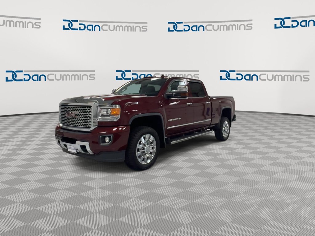 Used 2016 GMC Sierra 2500 Denali w/ Duramax Plus Package AWD/4WD image 4