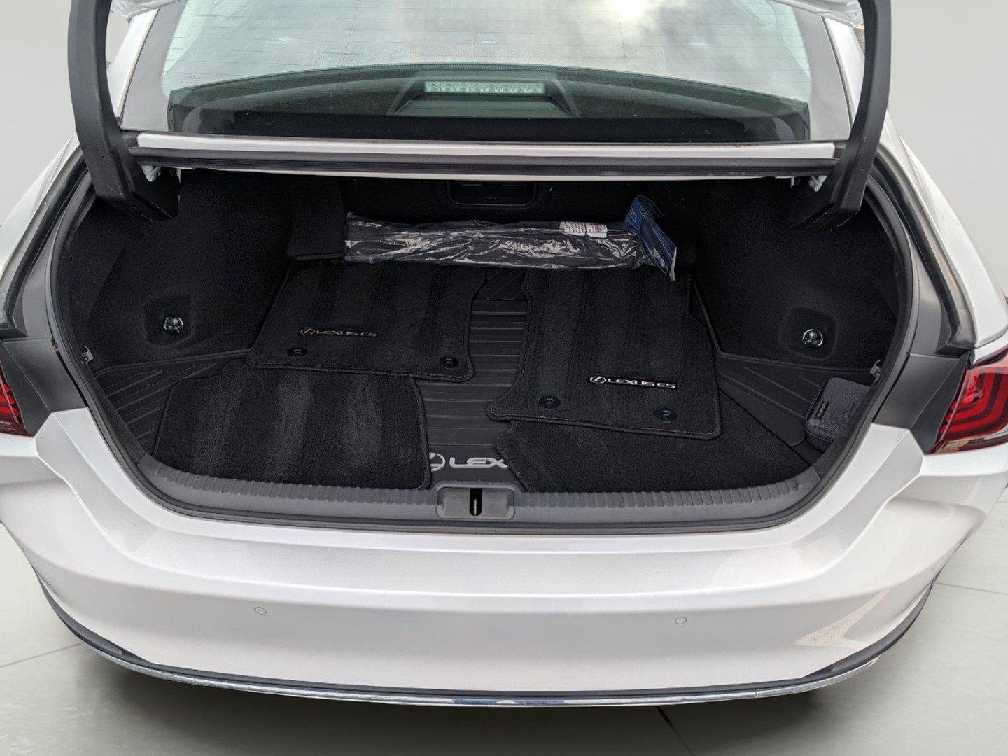 Certified 2024 Lexus ES 250 w/ Premium Package AWD/4WD image 21