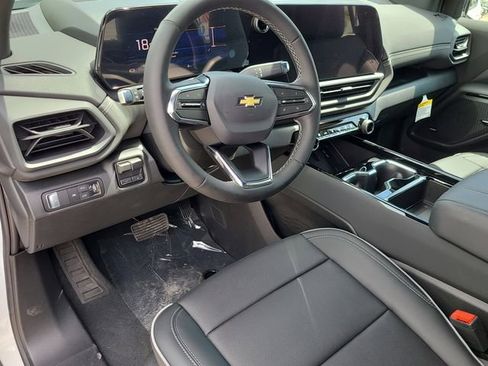 New 2026 Chevrolet Silverado EV LT w/ Plus Package AWD/4WD image 19