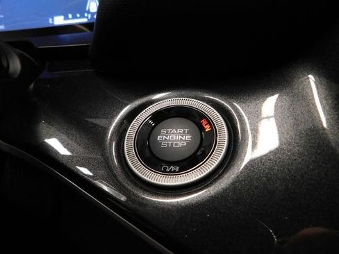 Used 2022 Jeep Grand Cherokee L Laredo image 37