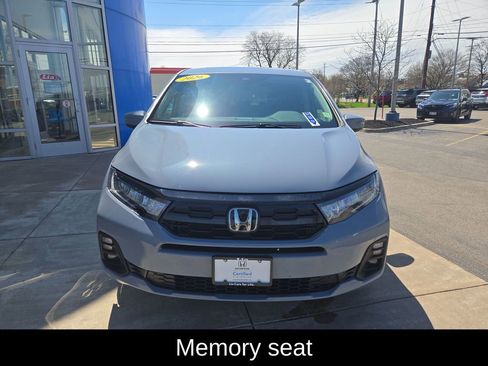 Certified 2026 Honda Odyssey Touring image 9