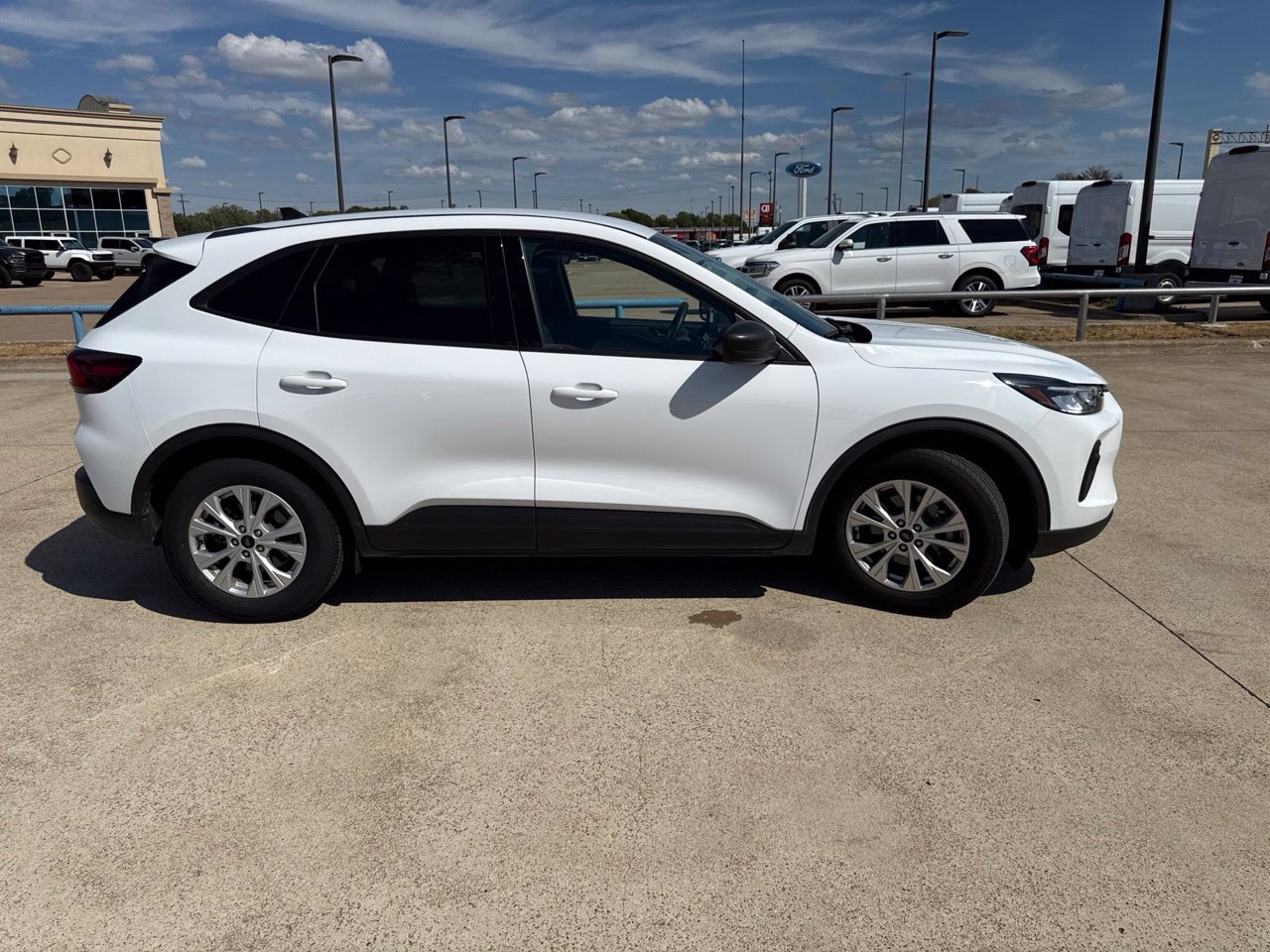 Used 2025 Ford Escape Active FWD image 17