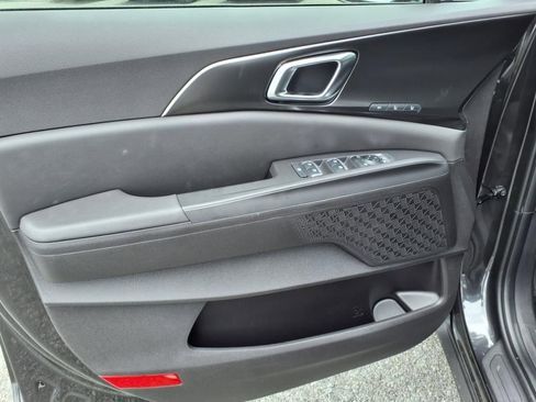 New 2026 Kia Carnival SX image 16