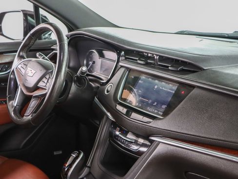 Used 2021 Cadillac XT5 Premium Luxury image 27