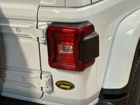 New 2024 Jeep Wrangler Sahara w/ Technology Group image 25