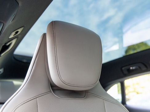 Certified 2022 Porsche Taycan 4 Cross Turismo image 55