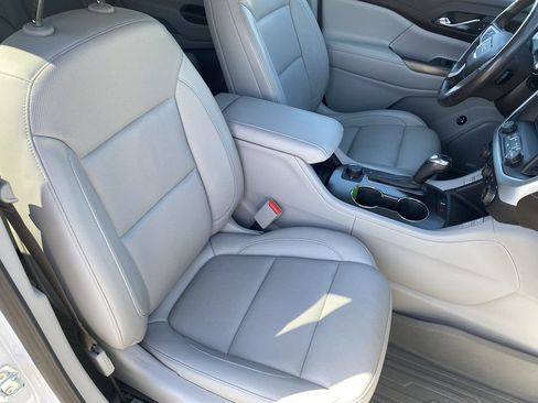 Used 2019 GMC Acadia SLT w/ LPO, Floor Liner Package FWD image 33