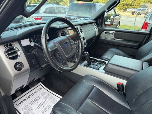 Used 2017 Ford Expedition EL XLT w/ Equipment Group 202A AWD/4WD image 11