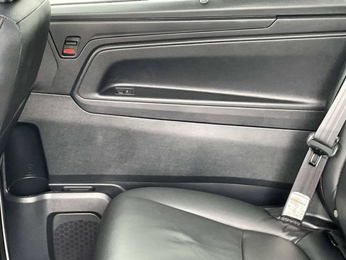 Used 2023 Honda Odyssey Sport image 11