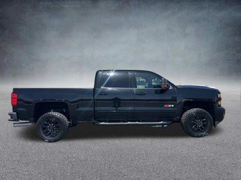 Used 2018 Chevrolet Silverado 2500 LTZ w/ Duramax Plus Package AWD/4WD image 2