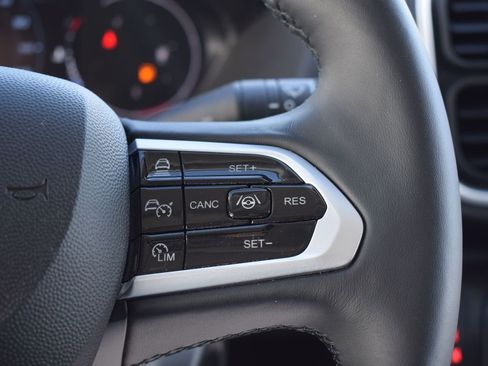 New 2024 RAM ProMaster 2500 w/ Advanced Safety Group image 32