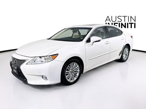 Used 2013 Lexus ES 350 w/ Luxury Pkg FWD image 3