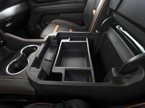 Used 2024 GMC Yukon AT4 image 29