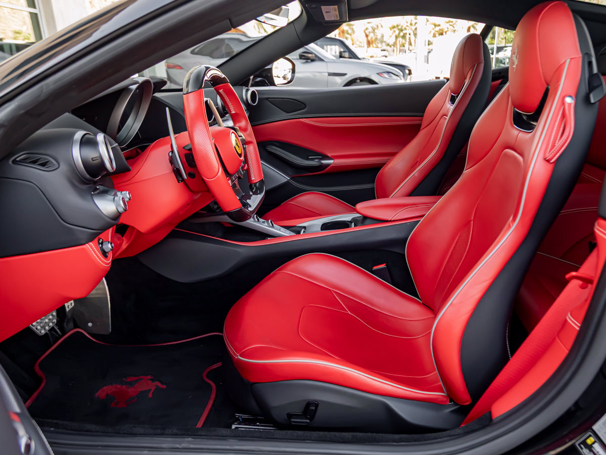 Used 2019 Ferrari Portofino RWD image 17