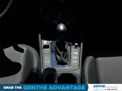 Used 2020 Volkswagen Jetta SE image 24