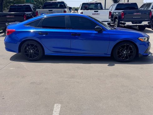 Used 2024 Honda Civic Sport image 4