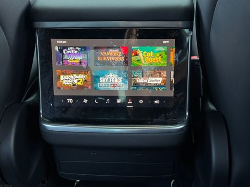 Used 2022 Tesla Model X image 36