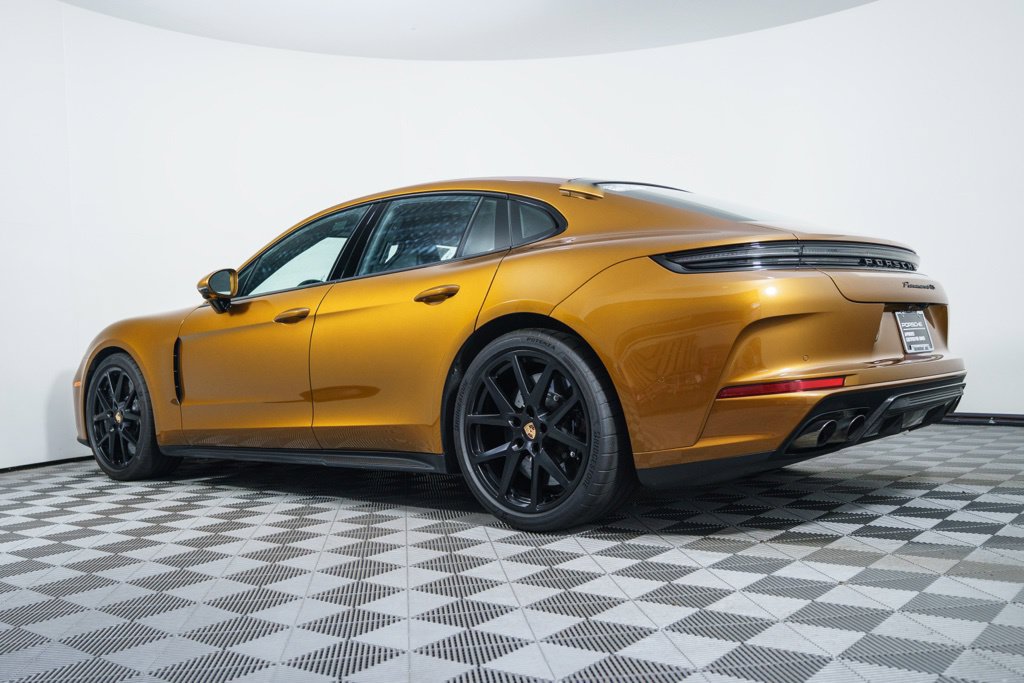 Certified 2025 Porsche Panamera GTS AWD/4WD image 3