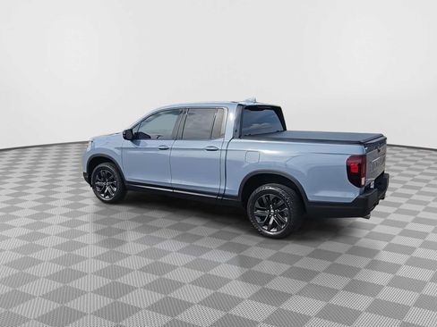 Used 2024 Honda Ridgeline Sport image 6