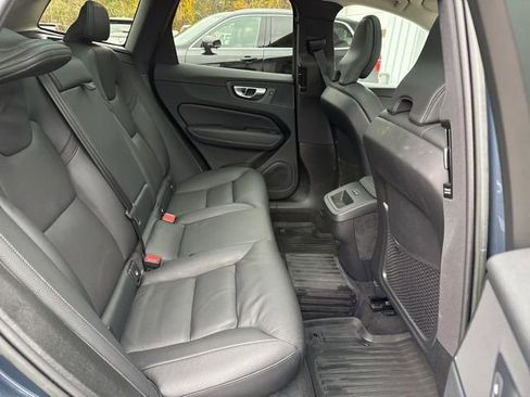 Certified 2023 Volvo XC60 B5 Plus w/ Climate Package image 20