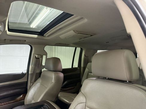 Used 2015 Chevrolet Suburban LTZ AWD/4WD image 10