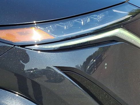 Certified 2024 Nissan Ariya AWD image 9