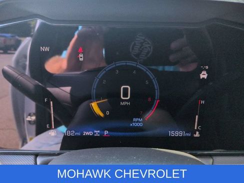 Used 2025 Chevrolet TrailBlazer LT w/ Convenience Package AWD/4WD image 13
