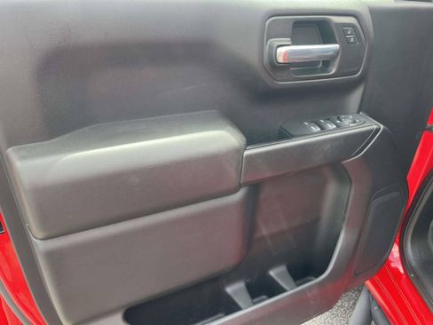 Used 2021 Chevrolet Silverado 1500 Custom Trail Boss w/ LPO, Dark Essentials Package AWD/4WD image 16