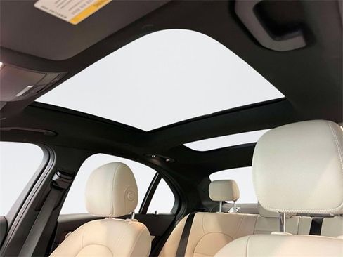 Used 2019 Mercedes-Benz C 300 4MATIC Sedan image 19