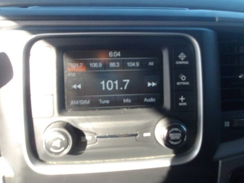 Used 2014 RAM 1500 Express image 18