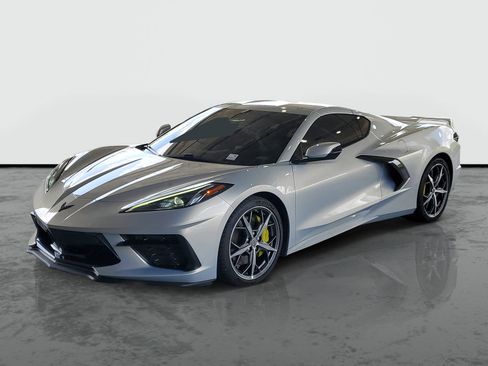 Used 2022 Chevrolet Corvette Stingray Premium Cpe w/ Z51 Performance Package RWD image 4