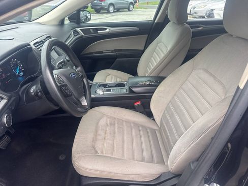 Used 2019 Ford Fusion S FWD image 14