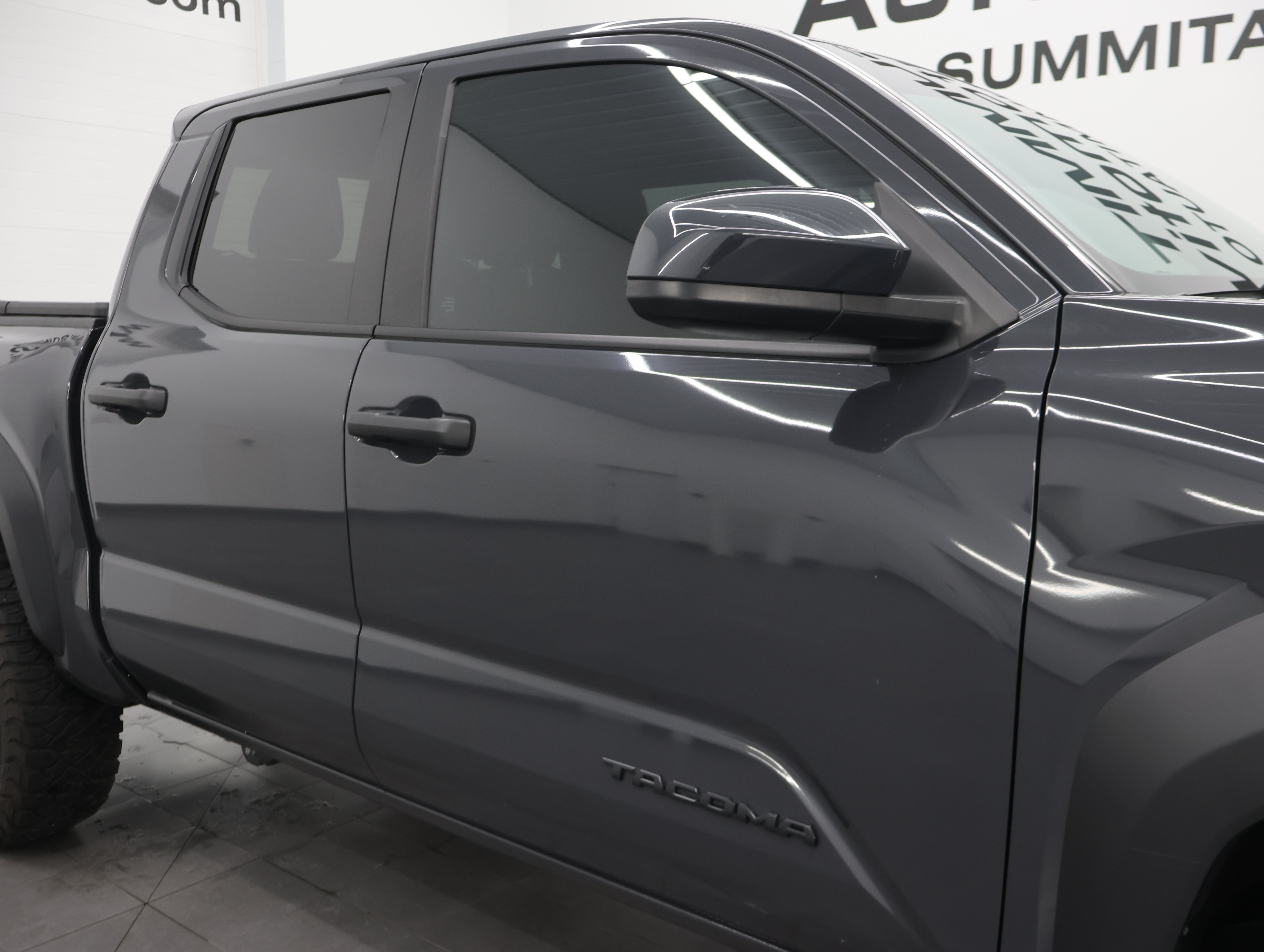 Used 2025 Toyota Tacoma TRD Off-Road AWD/4WD image 23