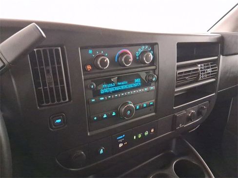 Used 2022 Chevrolet Express 3500 LS image 26