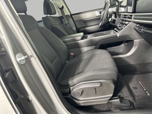 Certified 2025 Hyundai Santa Fe SE FWD image 27