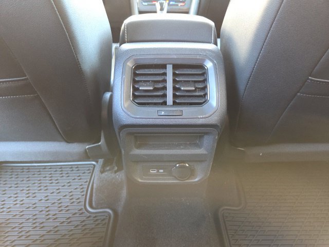 Used 2023 Volkswagen Tiguan SE w/ Panoramic Sunroof Package AWD/4WD image 25
