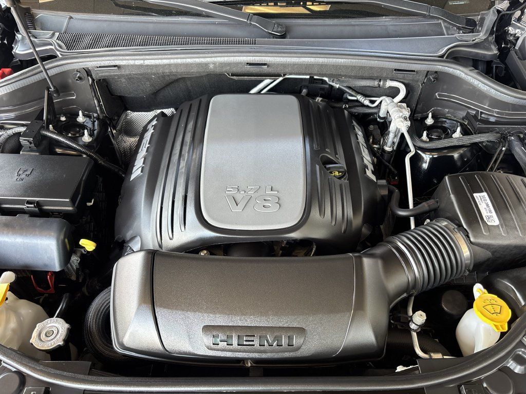 Used 2023 Dodge Durango R/T w/ Blacktop Package AWD/4WD image 31