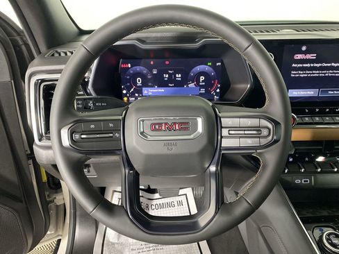 New 2026 GMC Canyon AT4 image 12