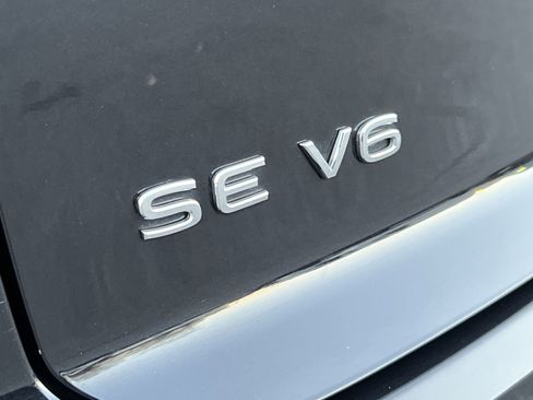 Used 2022 Volkswagen Atlas Cross Sport SE image 27