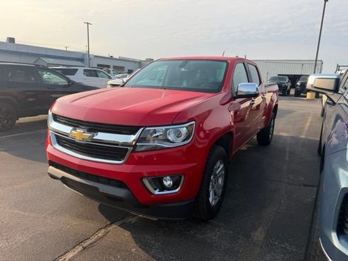 Used 2016 Chevrolet Colorado LT w/ Luxury Package, Chrome AWD/4WD image 3