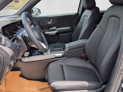 New 2026 Mercedes-Benz GLB 250 4MATIC image 4