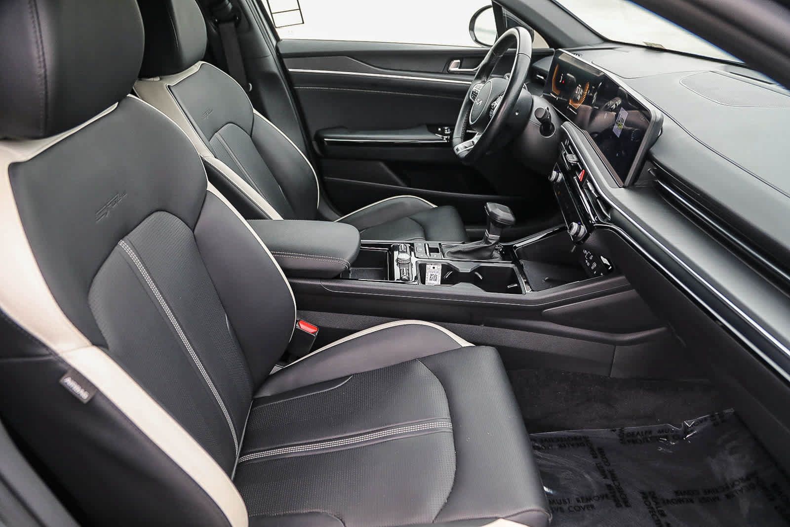 Used 2025 Kia K5 GT-Line w/ GT-Line Premium Package FWD image 16
