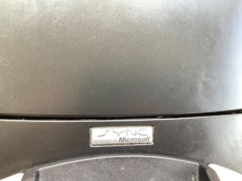 Used 2014 Ford Taurus SEL w/ Equipment Group 201A FWD image 32